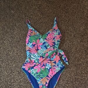 Tropical Wmns  Swimwear Xs